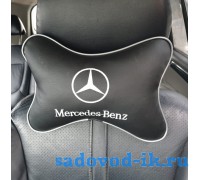Подушка на подголовник Mercedes-Benz (черная)
