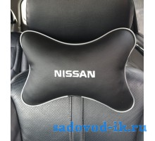 Подушка на подголовник Nissan (черная)