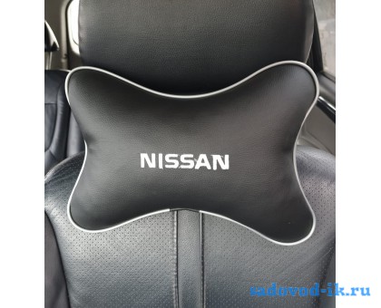 Подушка на подголовник Nissan (черная)
