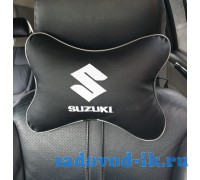 Подушка на подголовник Suzuki (черная)