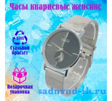 Часы женские кварцевые Viamax Style со стальным браслетом